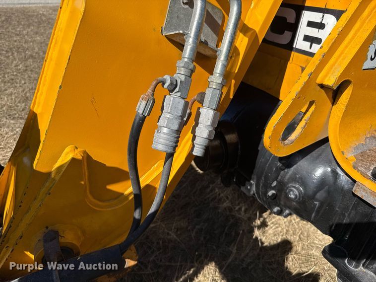 image for item DO2665 2014 JCB 527-58 AG telehandler