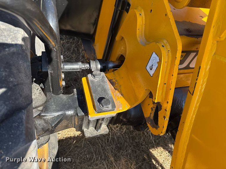 image for item DO2665 2014 JCB 527-58 AG telehandler