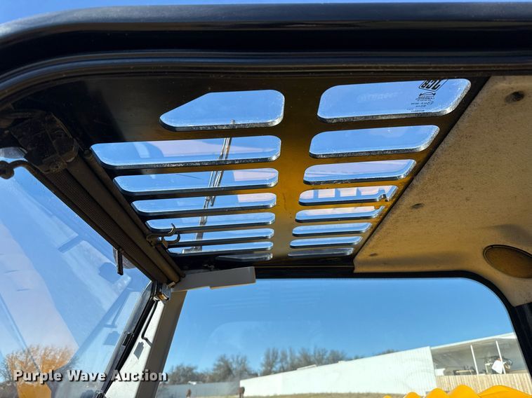 image for item DO2665 2014 JCB 527-58 AG telehandler