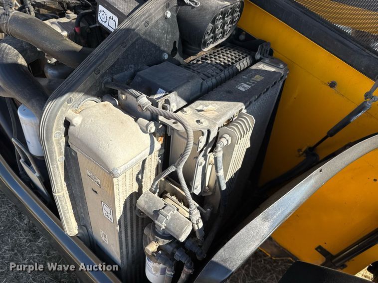 image for item DO2665 2014 JCB 527-58 AG telehandler