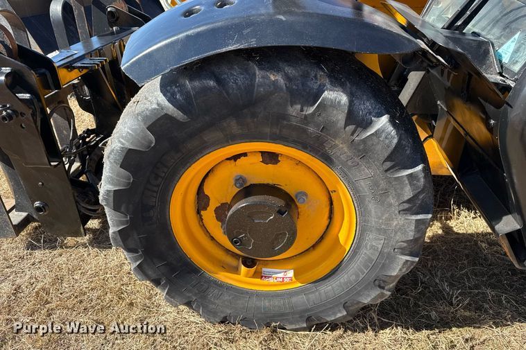 image for item DO2665 2014 JCB 527-58 AG telehandler