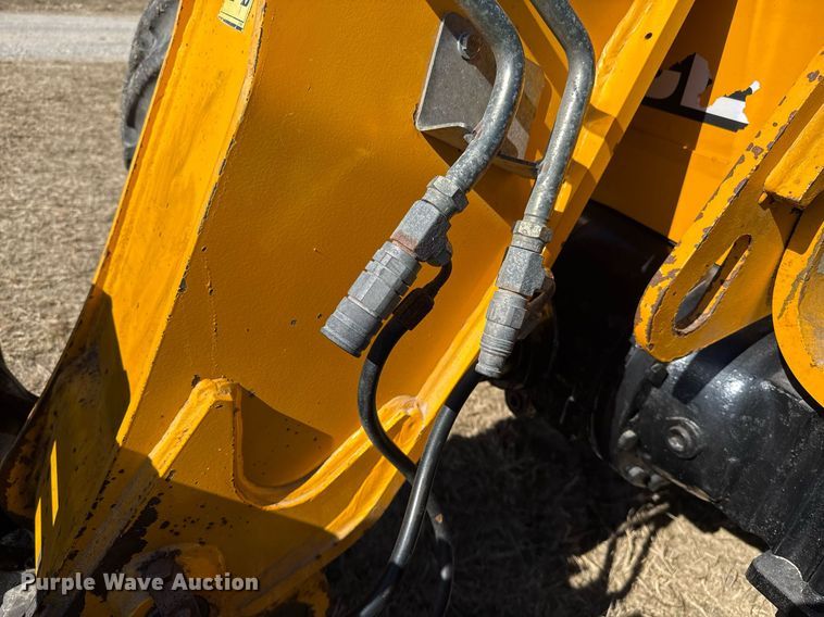 image for item DO2666 2014 JCB 527-58 AG telehandler