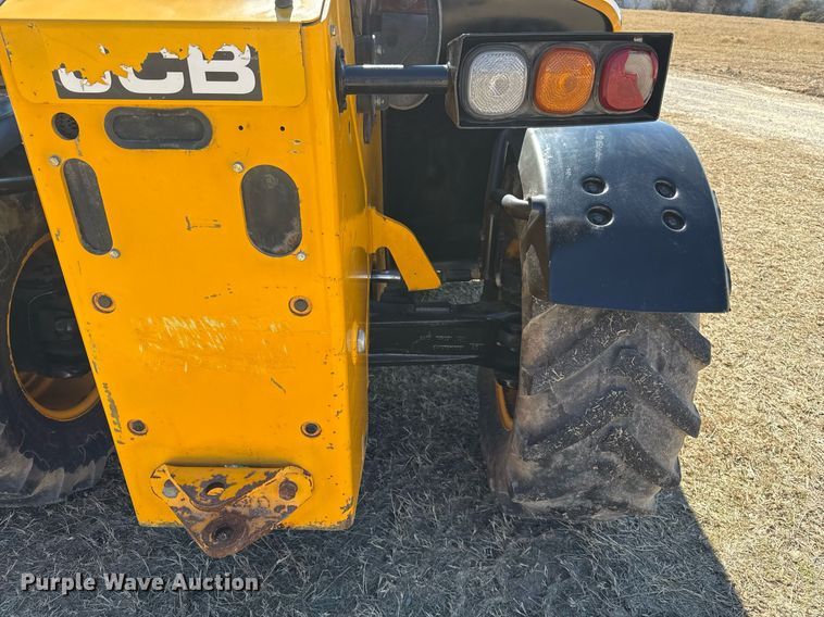 image for item DO2666 2014 JCB 527-58 AG telehandler