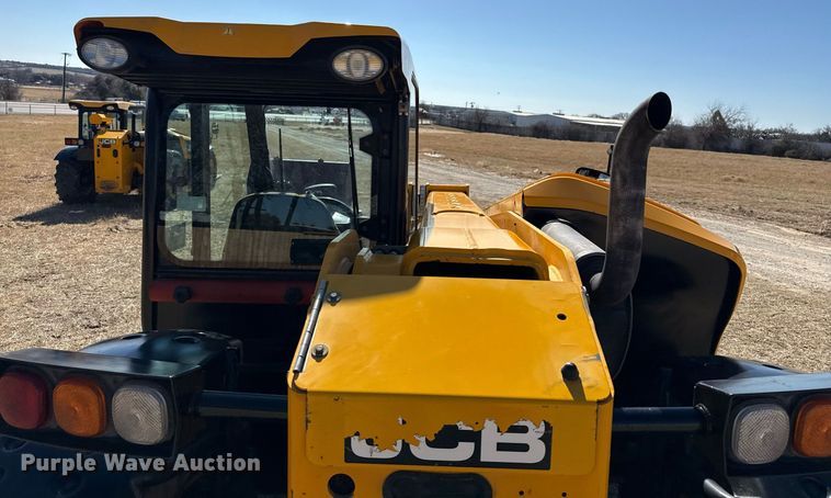 image for item DO2666 2014 JCB 527-58 AG telehandler