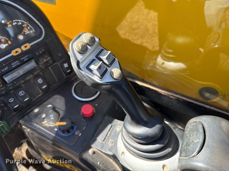 image for item DO2666 2014 JCB 527-58 AG telehandler