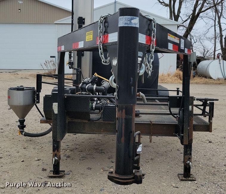 image for item DP5687 2014 JD Skiles Co. chemical mixing trailer