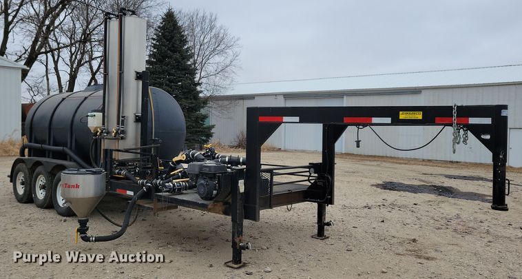 image for item DP5687 2014 JD Skiles Co. chemical mixing trailer