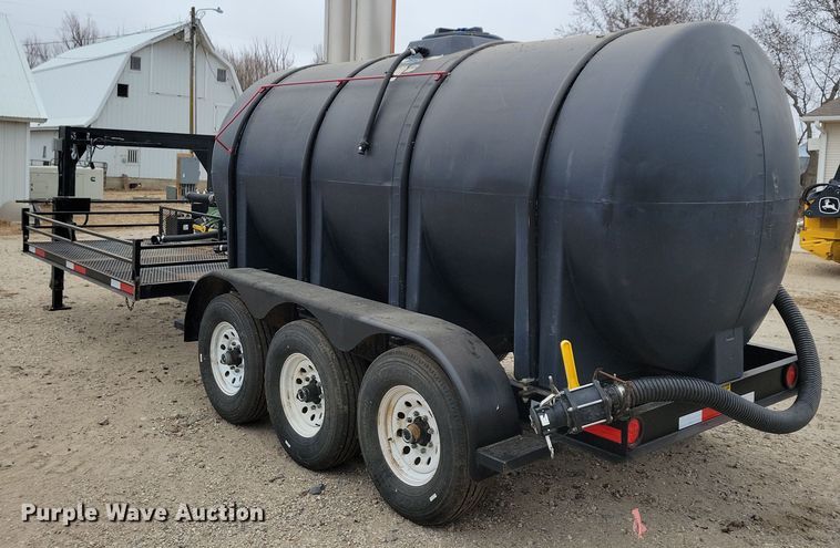 image for item DP5687 2014 JD Skiles Co. chemical mixing trailer