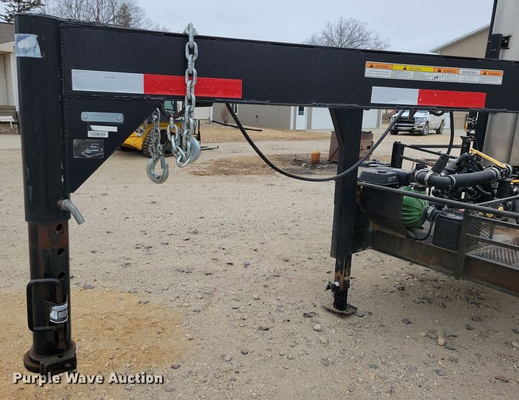 image for item DP5687 2014 JD Skiles Co. chemical mixing trailer