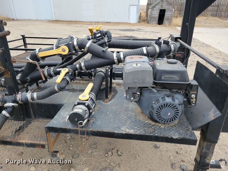 image for item DP5687 2014 JD Skiles Co. chemical mixing trailer