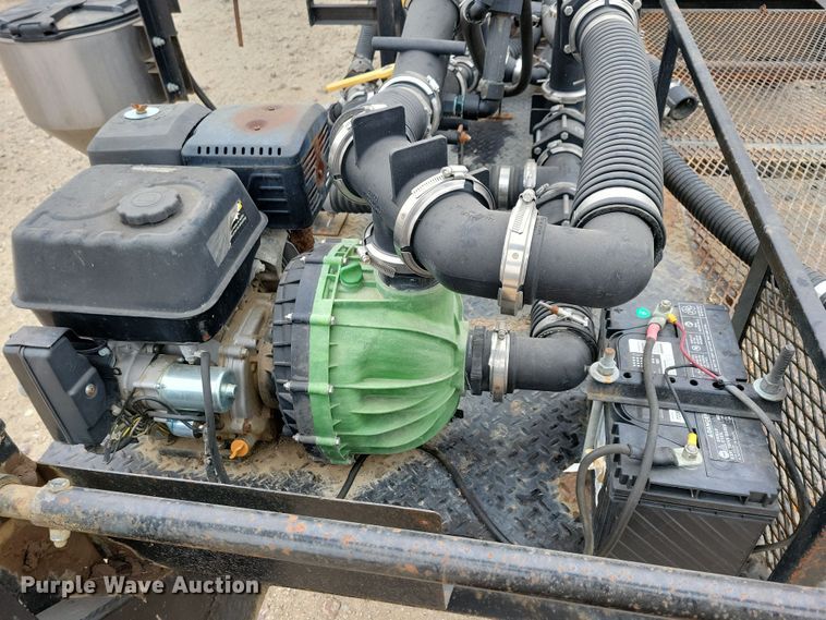 image for item DP5687 2014 JD Skiles Co. chemical mixing trailer