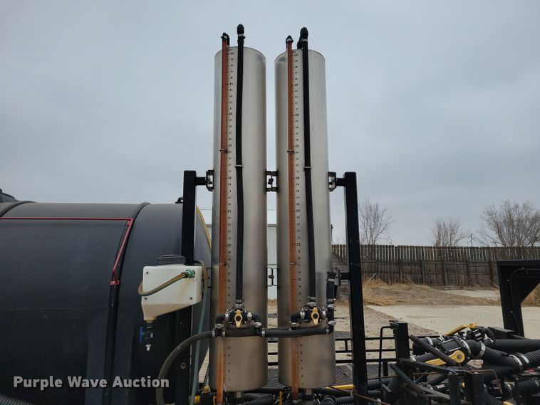 image for item DP5687 2014 JD Skiles Co. chemical mixing trailer