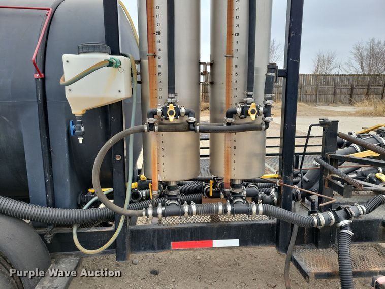 image for item DP5687 2014 JD Skiles Co. chemical mixing trailer