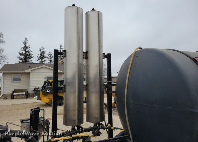 image for item DP5687 2014 JD Skiles Co. chemical mixing trailer