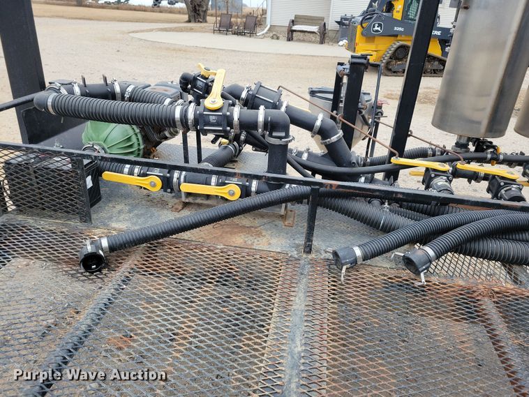 image for item DP5687 2014 JD Skiles Co. chemical mixing trailer