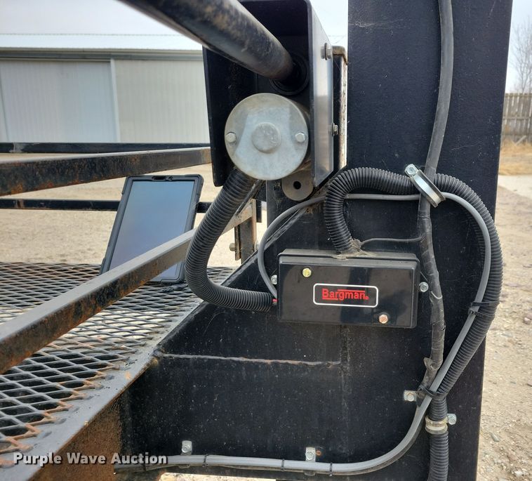 image for item DP5687 2014 JD Skiles Co. chemical mixing trailer