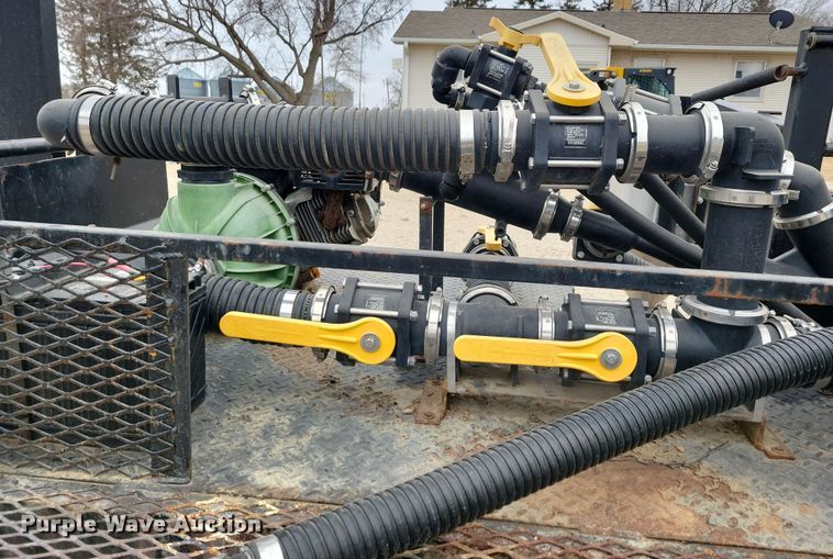 image for item DP5687 2014 JD Skiles Co. chemical mixing trailer