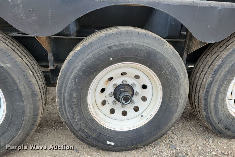 image for item DP5687 2014 JD Skiles Co. chemical mixing trailer