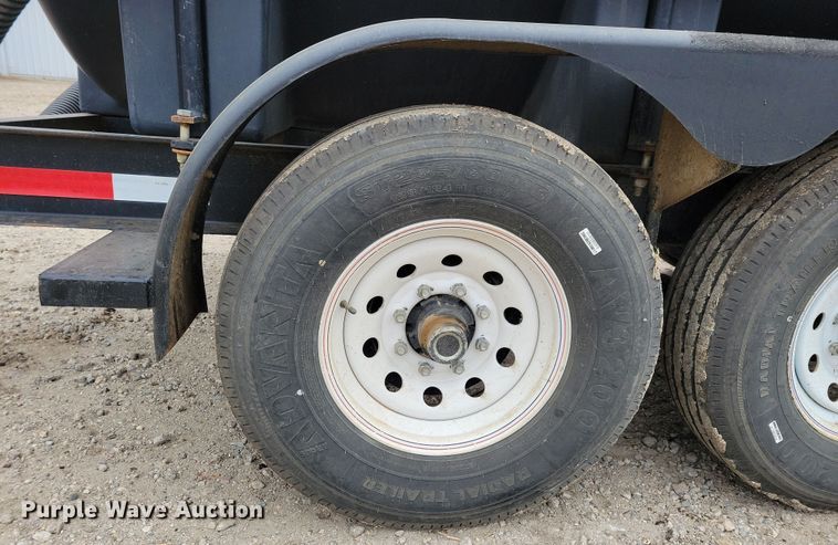 image for item DP5687 2014 JD Skiles Co. chemical mixing trailer