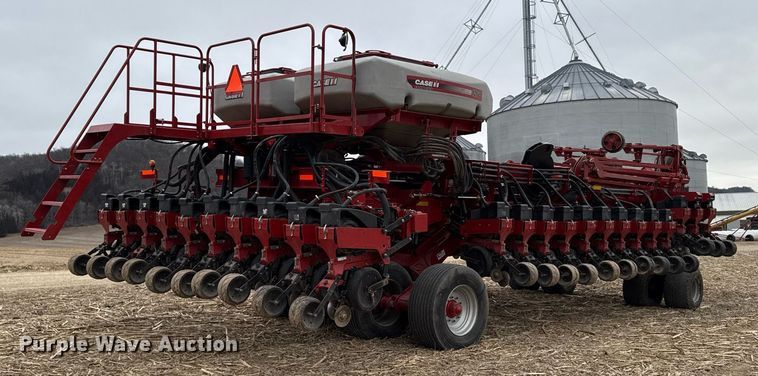image for item DT0525 2011 Case IH Early Riser 1260 planter