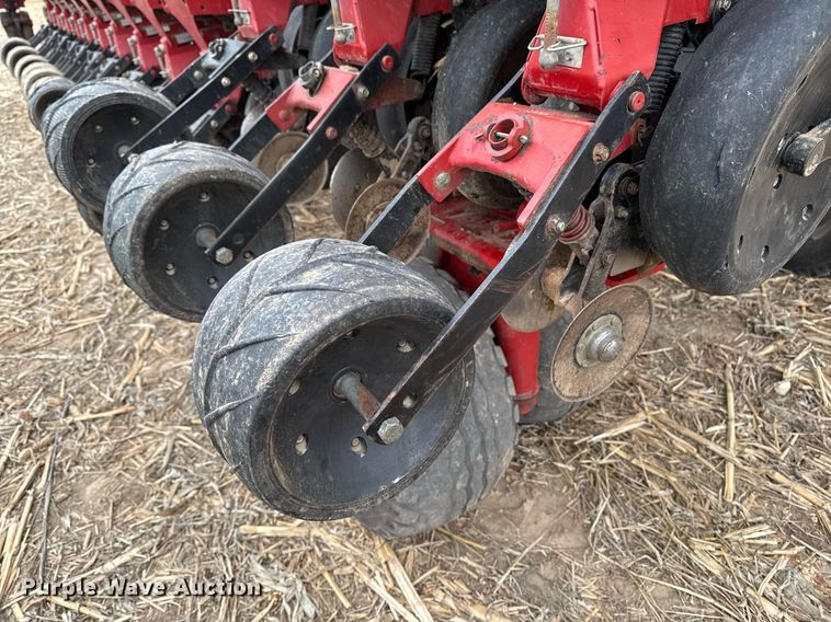 image for item DT0525 2011 Case IH Early Riser 1260 planter