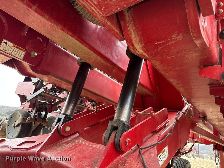 image for item DT0525 2011 Case IH Early Riser 1260 planter