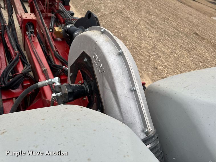 image for item DT0525 2011 Case IH Early Riser 1260 planter