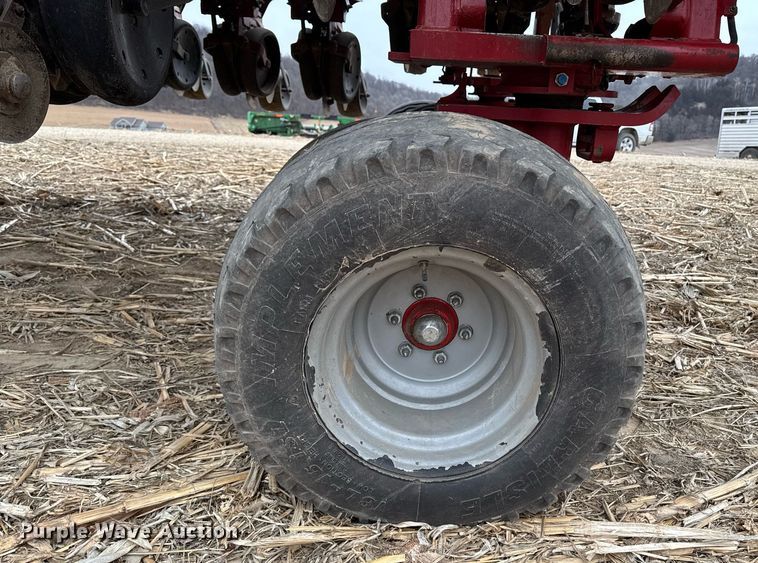 image for item DT0525 2011 Case IH Early Riser 1260 planter