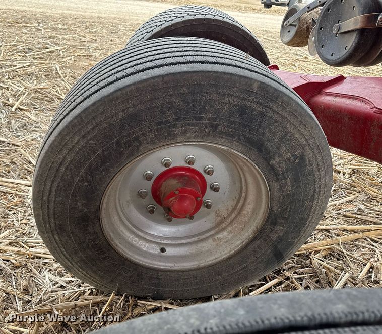 image for item DT0525 2011 Case IH Early Riser 1260 planter