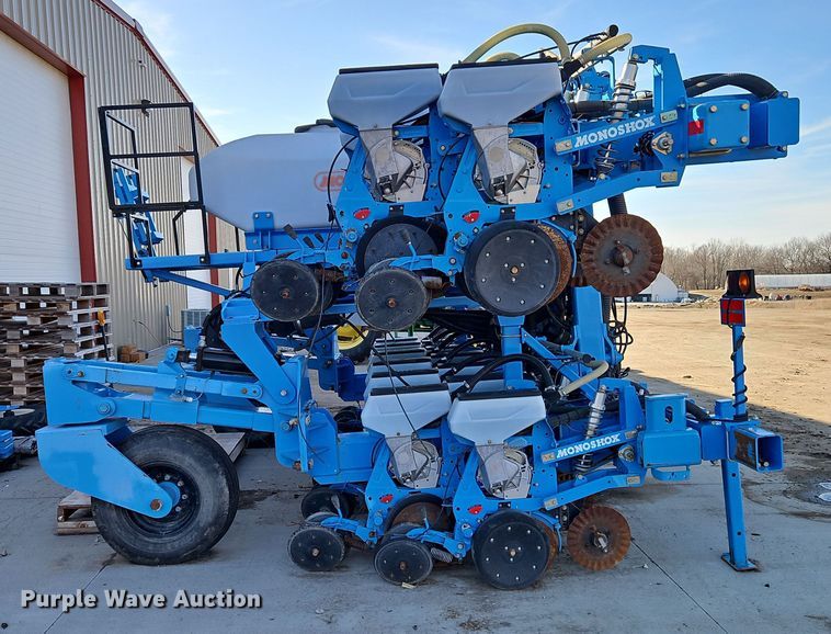 image for item DT7605 2014 Monosem NG Plus 4 twin row no-till planter