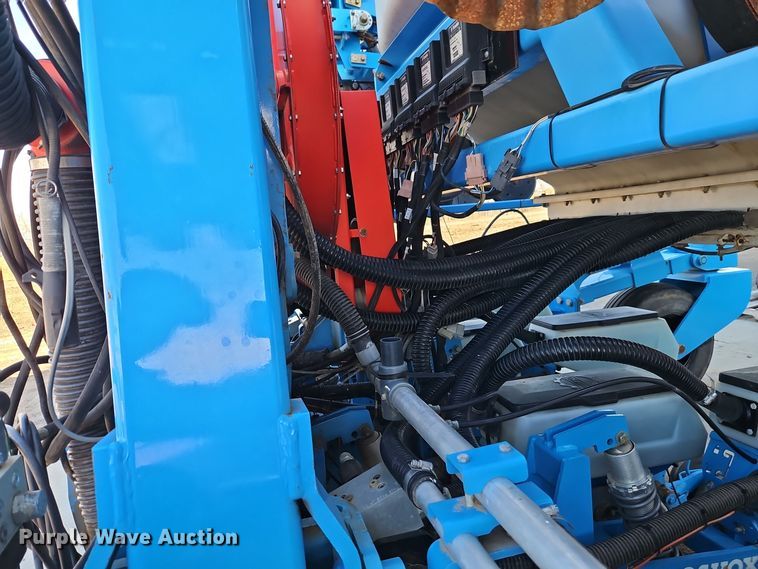 image for item DT7605 2014 Monosem NG Plus 4 twin row no-till planter