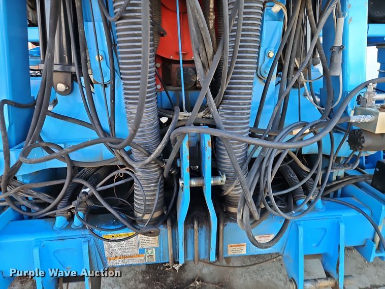 image for item DT7605 2014 Monosem NG Plus 4 twin row no-till planter