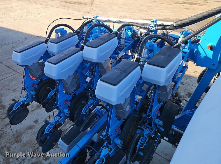 image for item DT7605 2014 Monosem NG Plus 4 twin row no-till planter