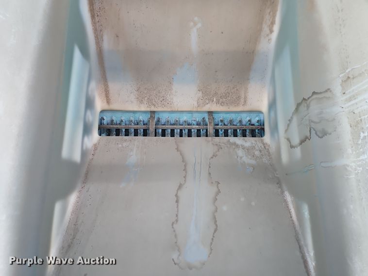 image for item DT7605 2014 Monosem NG Plus 4 twin row no-till planter