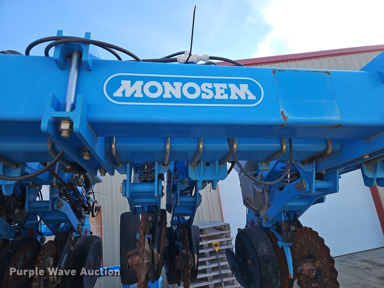 image for item DT7605 2014 Monosem NG Plus 4 twin row no-till planter