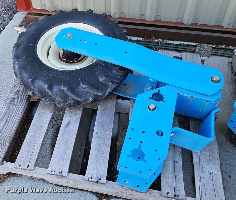 image for item DT7605 2014 Monosem NG Plus 4 twin row no-till planter