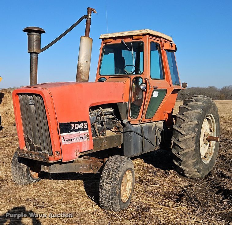 image for item DT7608 Allis Chalmers 7045 tractor