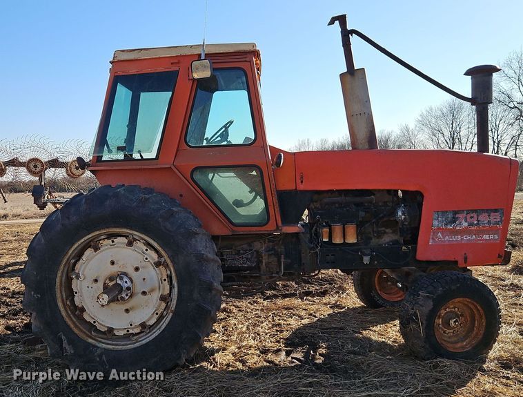 image for item DT7608 Allis Chalmers 7045 tractor