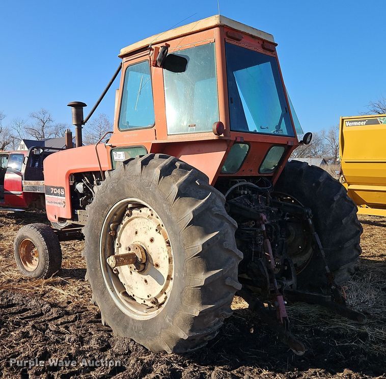image for item DT7608 Allis Chalmers 7045 tractor