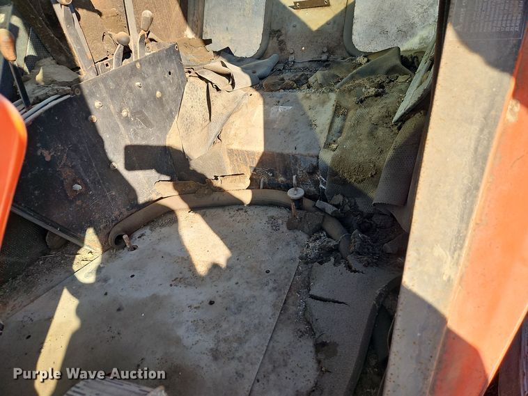 image for item DT7608 Allis Chalmers 7045 tractor