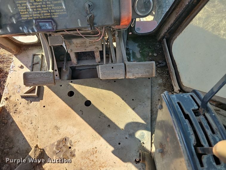 image for item DT7608 Allis Chalmers 7045 tractor