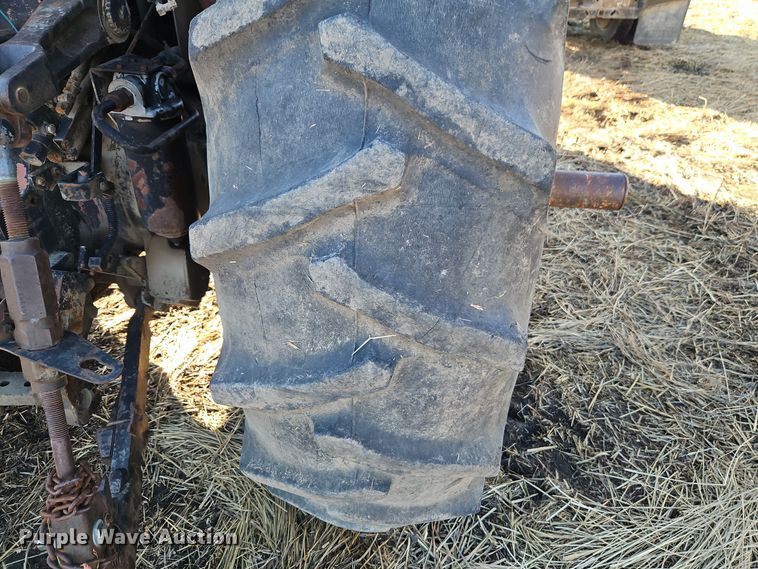 image for item DT7608 Allis Chalmers 7045 tractor