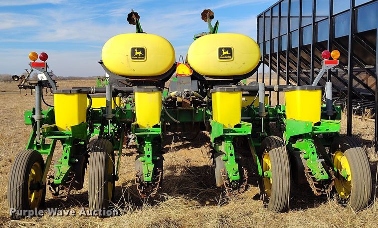 image for item DV6657 John Deere 1770 Conservation planter