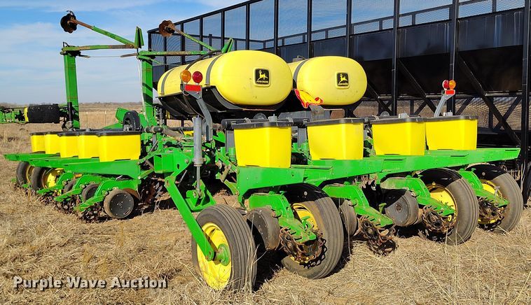 image for item DV6657 John Deere 1770 Conservation planter