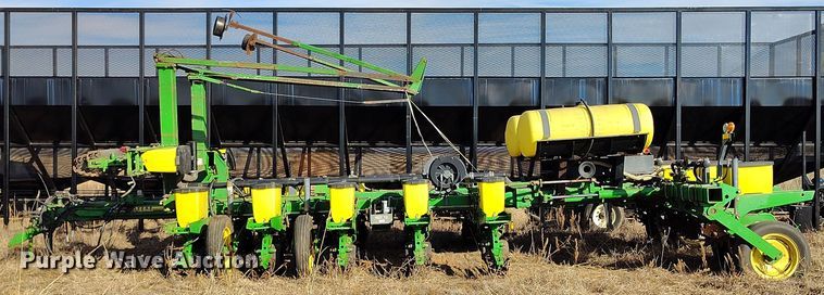 image for item DV6657 John Deere 1770 Conservation planter