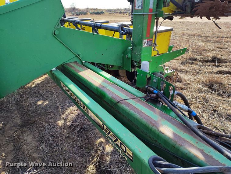 image for item DV6657 John Deere 1770 Conservation planter