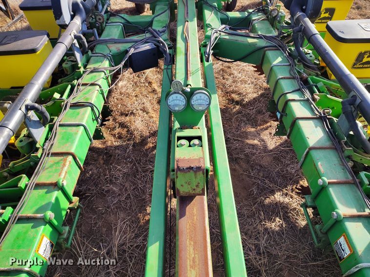 image for item DV6657 John Deere 1770 Conservation planter