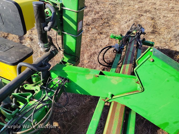 image for item DV6657 John Deere 1770 Conservation planter