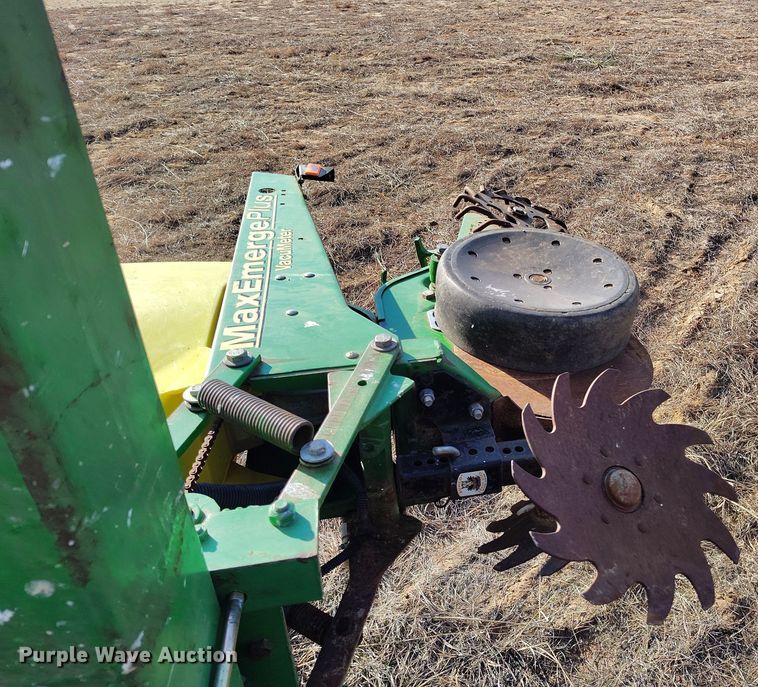 image for item DV6657 John Deere 1770 Conservation planter