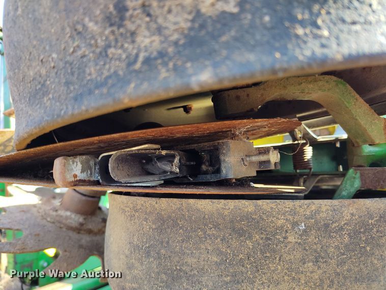 image for item DV6657 John Deere 1770 Conservation planter